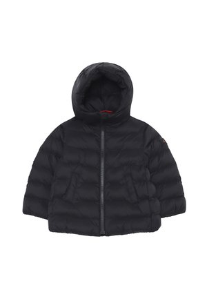 Giubbotto imbottito nero con cappuccio, zip frontale e texture trapuntata. Presenta tasche laterali e un piccolo dettaglio su una manica.