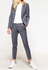 Selected Femme Blejzr - grey