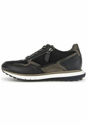 Trainers - schw mohair smog