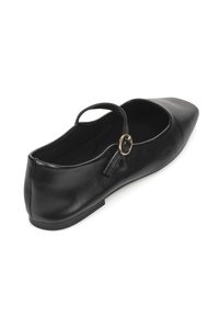 Kamome Bailarinas con hebilla - black