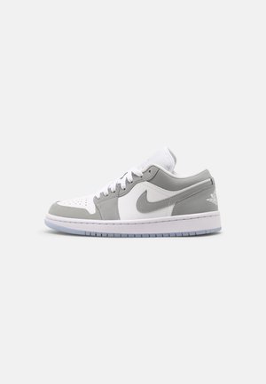 Jordan AIR 1 LOW UNISEX - Trainers - white/wolf grey/aluminum