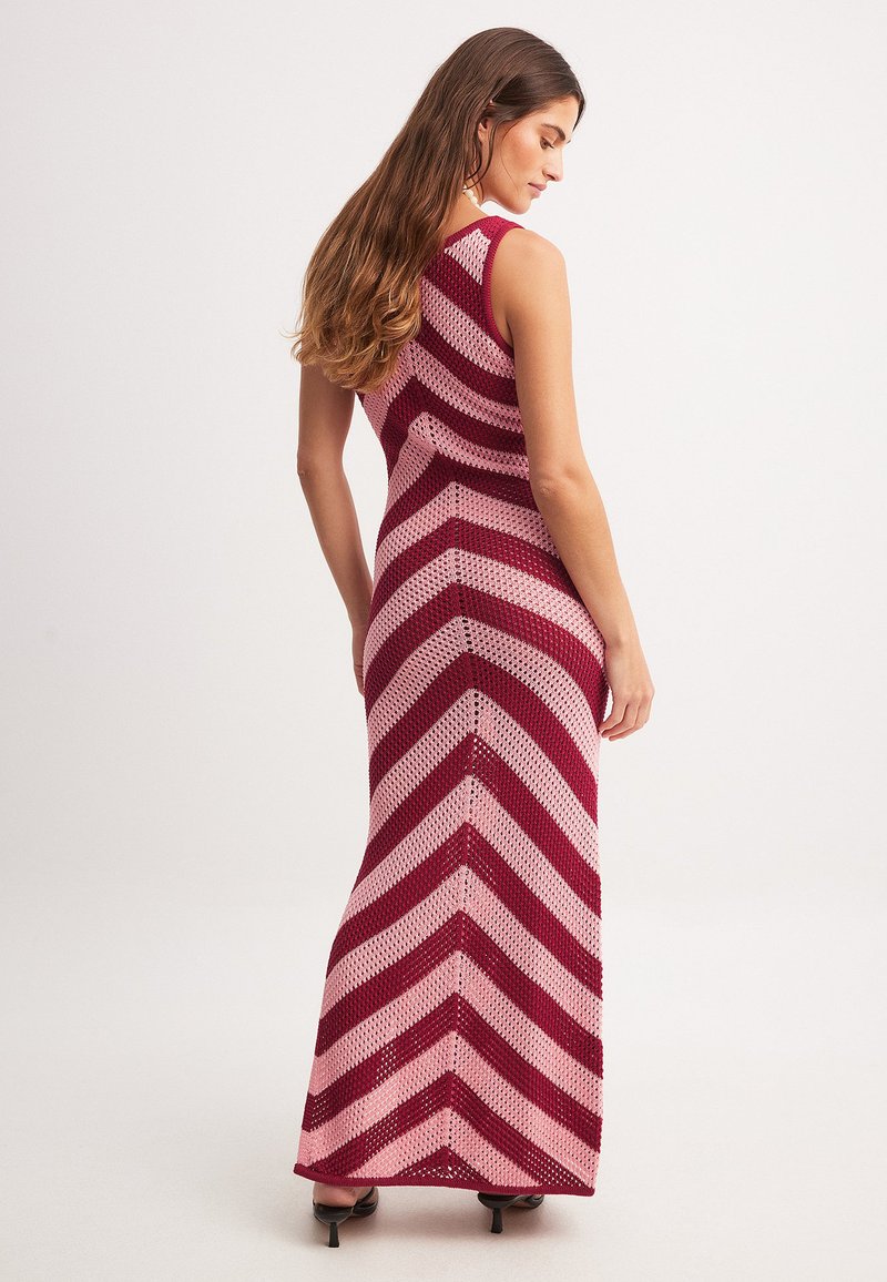 NA-KD Jumper dress red pink/multi-coloured Zalando