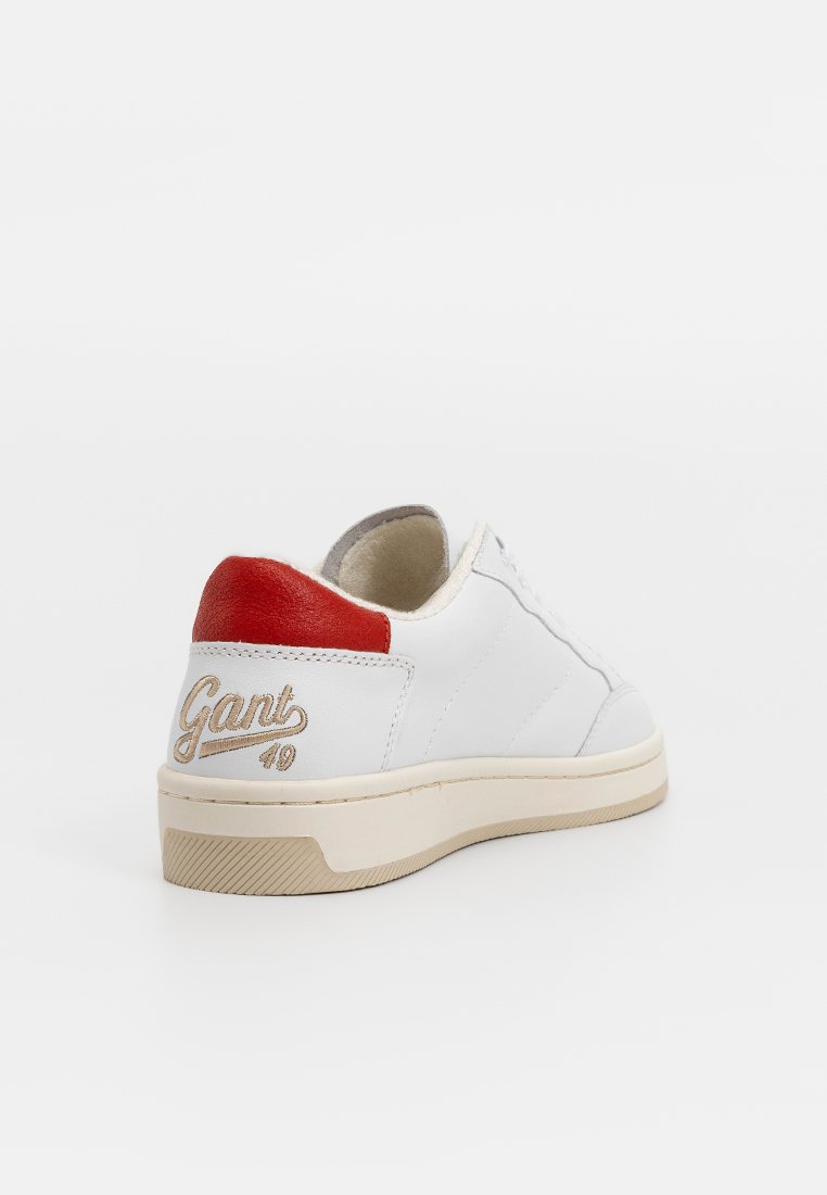 Sneaker low