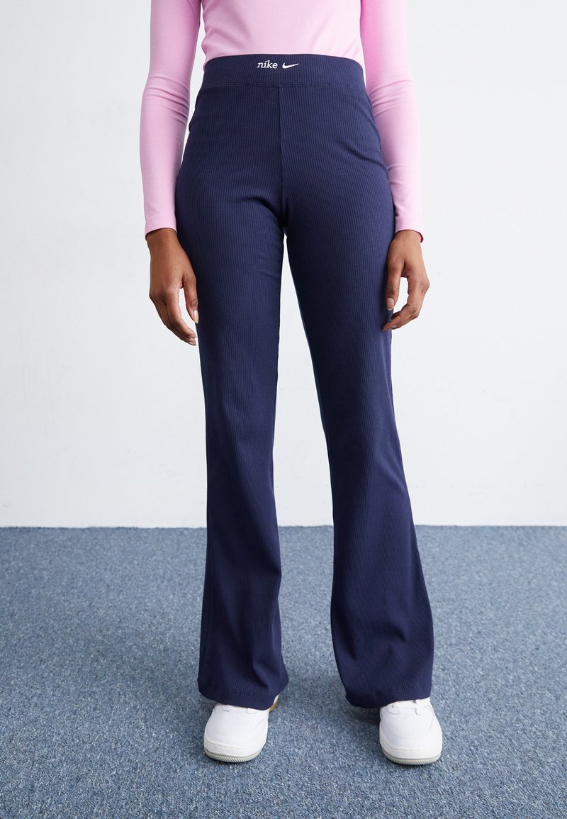 Nike Sportswear TREND FLARED PANT Trousers obsidian/dark blue