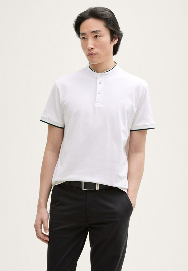 MIT STEHKRAGEN - T-Shirt basic