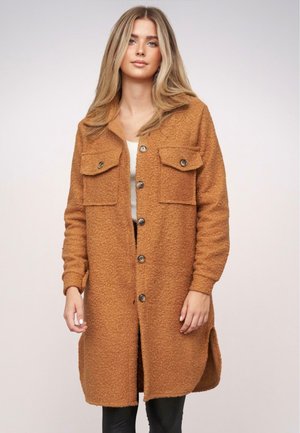 WITH BUTTONS AND CHEST POCKETS - Classic coat - camel brown