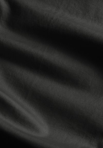 NN.07 Chino - black