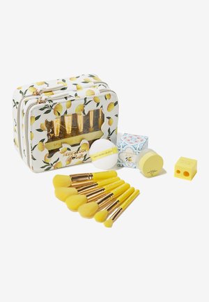 MICHELLE KEEGAN UPLIFTING LEMON SET - Make-upset - -