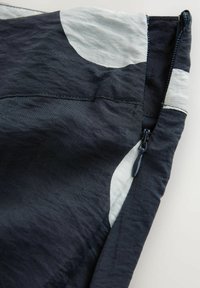 Next REGULAR FIT - DRAPE  - Jupe longue - navy white spot