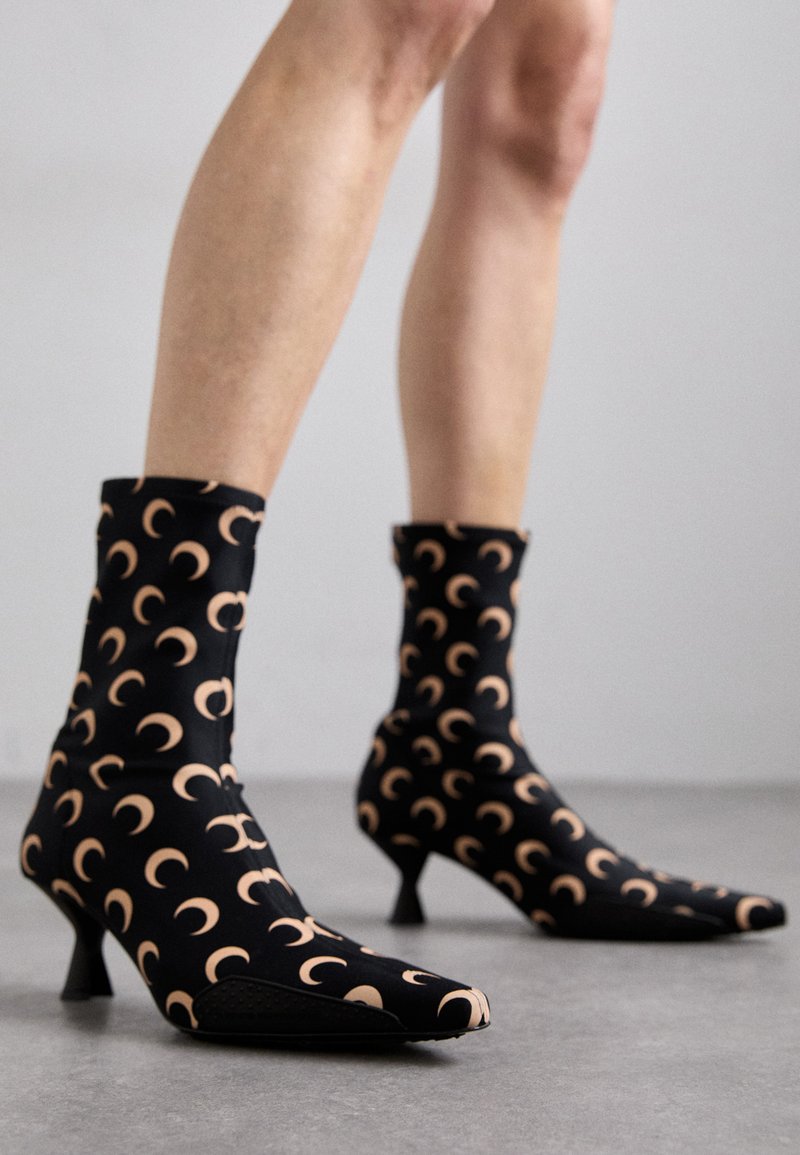 MARINE SERRE Botas clássicas de cano curto - tan