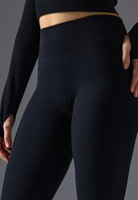 Even&Odd active SEAMLESS LEGGINGS - Tights - black