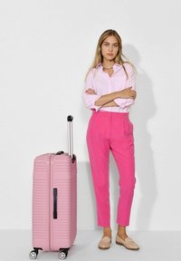 OCHNIK UNISEX różowy