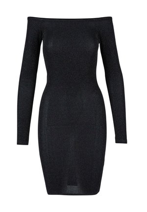 Zwarte off-the-shoulder jurk met lange mouwen, een figure-hugging silhouet en een subtiele glinsterende textuur. Mid-thigh lengte zonder zichtbare patronen.