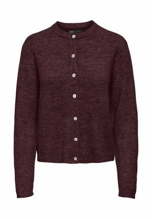 Donkerbordeaux gebreid vest met lange mouwen en een ronde hals, met een knoopsluiting aan de voorkant met zeven witte knopen.