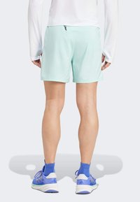 adidas Performance Pantalón corto de deporte - semi flash aqua