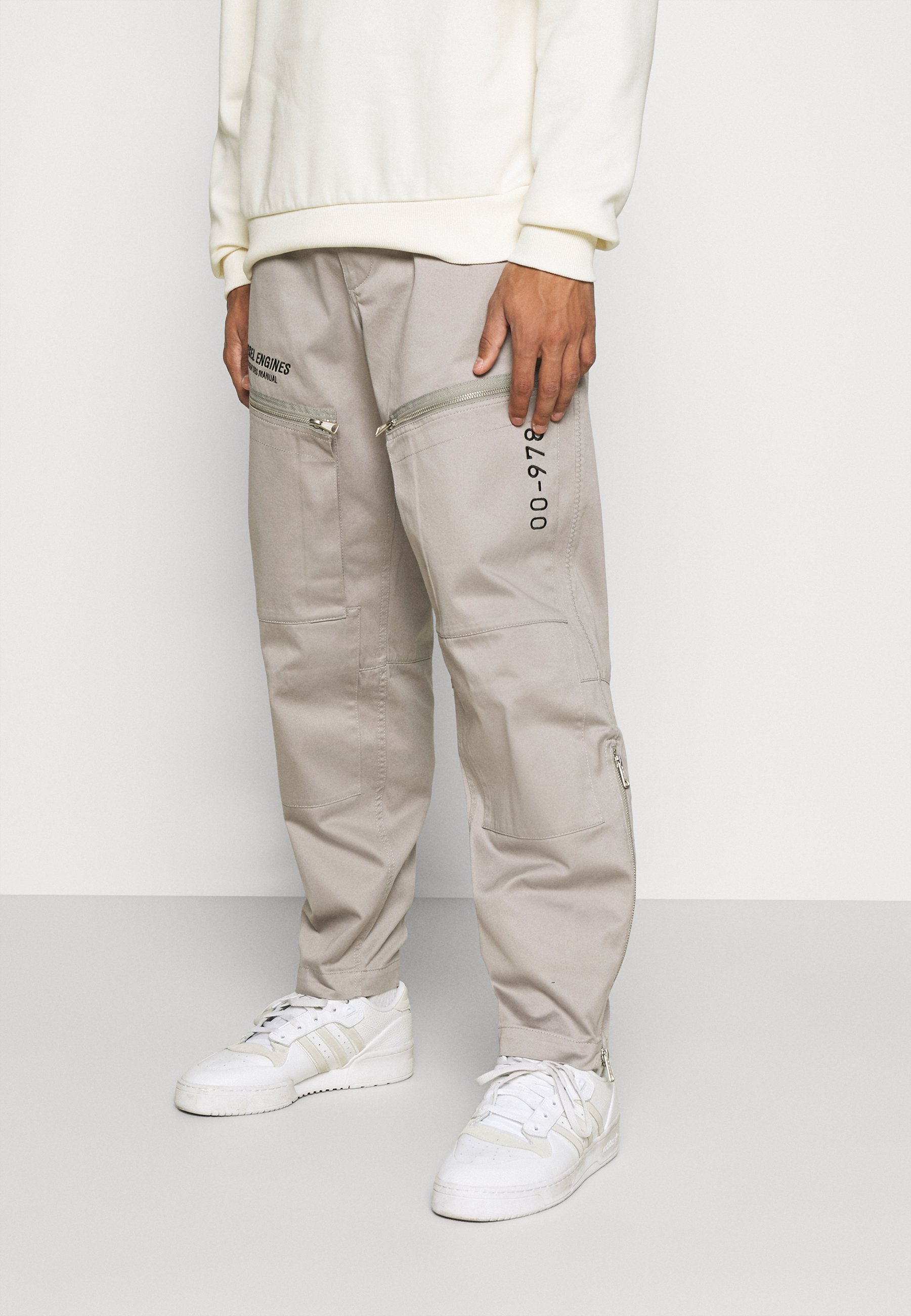 Diesel P-AMBRIDGE-A - Pantaloni cargo - light grey/grigio chiaro -  Zalando.it