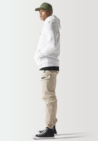 11 DEGREES STREETWEAR - Jersey con capucha - white