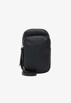 Bolso de cuero negro tipo bandolera con un acabado texturizado, cierre con cremallera y una correa para el hombro desmontable. Forma rectangular compacta. Sin acentos visibles.