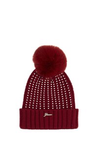 Berretto lavorato a maglia rosso con pompon in pelliccia. Presenta righe verticali di strass e un bordo a coste, con un accento in logo dorato sul davanti.