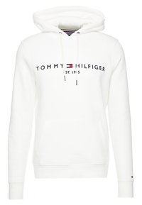 Bílá mikina s kapucí z bavlněné směsi. Má přední kapsu, stahovací šňůrky a potištěné logo s modrými a červenými akcenty.