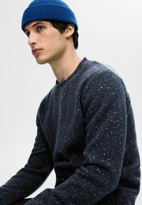 Selected Homme MIT RUNDHALSAUSSCHNITT  - Pullover - sky captain