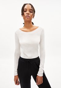 ARMEDANGELS EINIAA SOFT - Long sleeved top - off white
