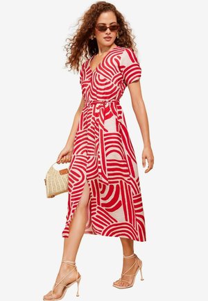 REGULAR FIT - SHORT SLEEVE MIDI BELTED - Denní šaty - red