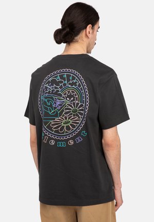 Element Blazin Chest T-Shirt In Black - City Beach