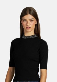 Non selezionato, black