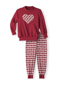 Rode sweatshirt met een hartvormig ruitontwerp, gecombineerd met ruitbroeken met kleine hartjes. Beide hebben elastische boorden en een zachte textuur.