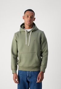 Tommy Hilfiger ESSENTIAL HOODY - Džemperis su gobtuvu - green