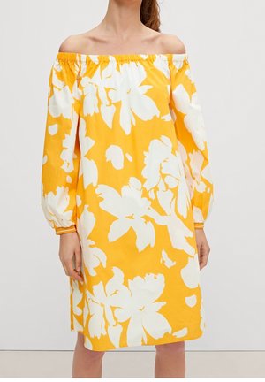 comma casual identity Robe de jour - yellow