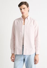 Tommy Hilfiger HERITAGE STRIPE SHIRT - Košeľa - terra red / white