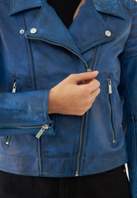 Bolongaro Trevor LUNA BIKER - Giacca di pelle - vallarta blue