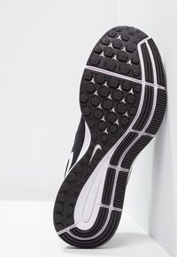 Nike Performance Chaussures de running sur route - black
