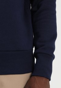 GAP Felpa - dark blue
