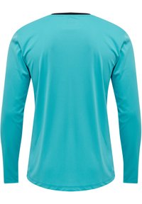 Langærmet skjorte i ensfarvet turkist stof, med en rund krave med sort kant. Glat tekstur og lige snit.