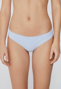 Tezenis NAHTLOSER SAUM - String - Light Blue