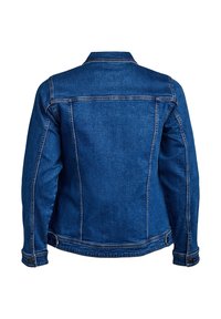 Plava traper jakna klasičnog kroja, s ovratnikom, dugim rukavima i detaljima na leđima. Sadrži manžete na dugmadima i rub.