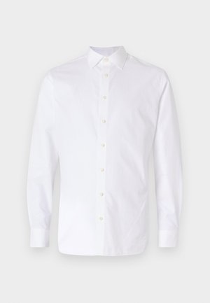 Camisa de botão branca de manga longa feita de algodão. Apresenta um colarinho clássico, placket frontal com botões e punhos standard.
