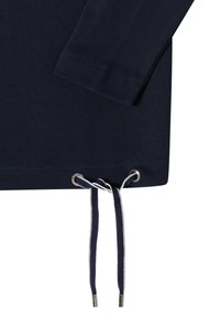 Marineblaues Langarmshirt aus Baumwolle, mit einem Kordelzug am Saum und silbernen Ösen. Glatte Textur und schlichtes Design.