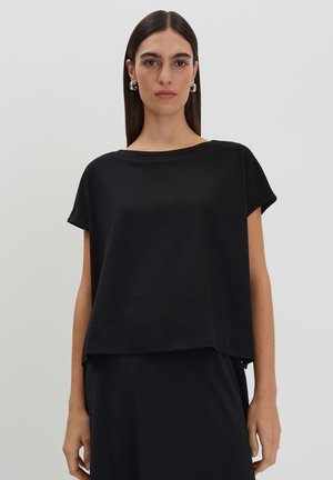 CROPPED REGULAR FIT - Basic T-shirt - black