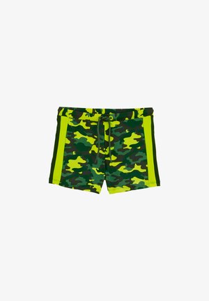 Zwemshorts voor heren met een groen en geel camouflagepatroon, voorzien van een elastische tailleband, verstelbare trekkoord en zijstrepen.