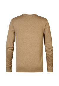 Lichtbruin gebreid sweater met lange mouwen, een ronde hals en gebreide manchetten en zoom. Zachte textuur, minimalistisch ontwerp, eenvoudige achterkant.