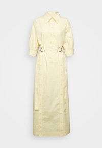 Ljusgul skjortklänning i bomull med knäppning framtill, korta ärmar och midja med bälte i metallringar. Mellangångdesign.