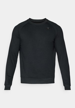 Schwarzer Pullover aus weichem Material, mit Rundhalsausschnitt und gerippten Bündchen. Er hat ein dezentes Logo auf der Brust und ein klassisches Design.