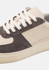 Selected Homme SLHHARALD MIX  - Sneaker low - asphalt
