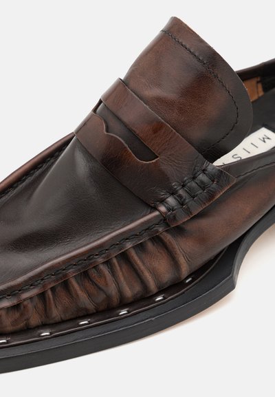 MIISTA ISLA - Slip-ins - brushed brown