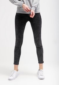 ONLY Vaqueros pitillo - black