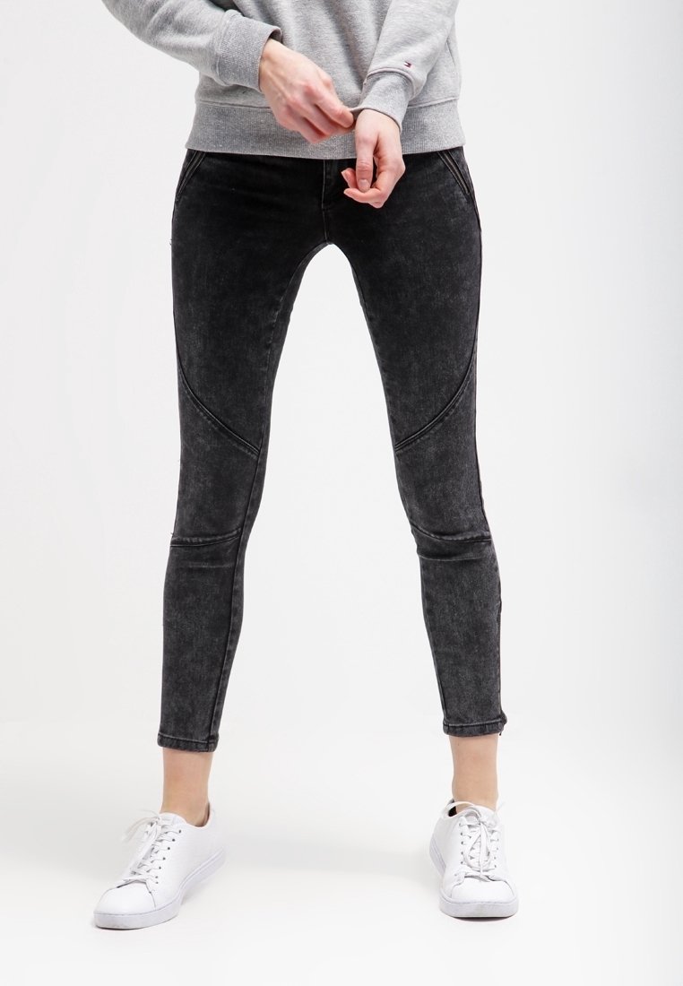 ONLY Vaqueros pitillo - black